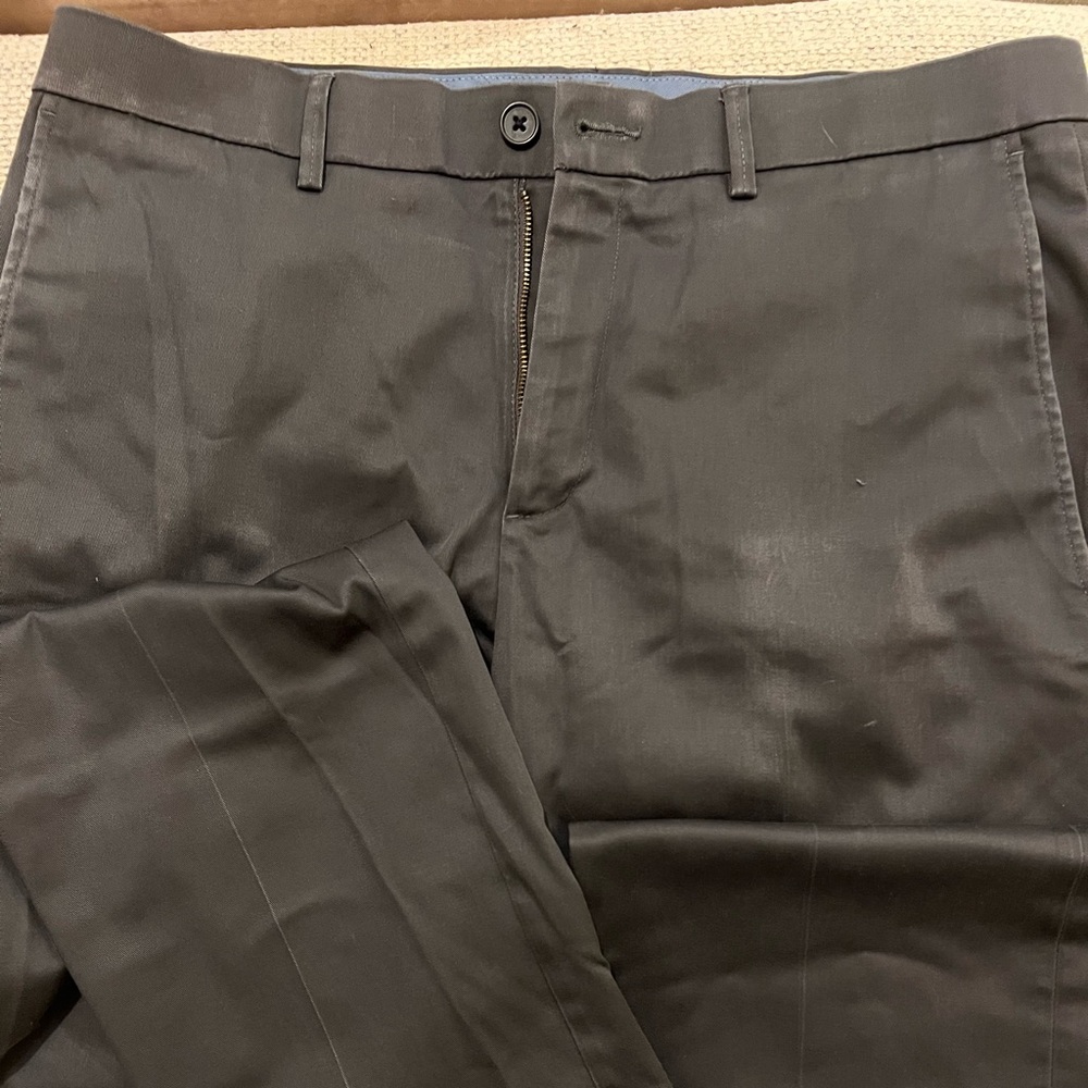 Haggar Men’s straight fit pants, 34 x 32, grey